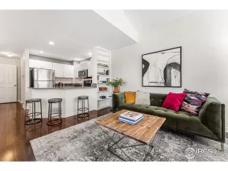 Photo #1: 972089 Listing