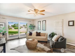 Photo #5: 972102 Listing