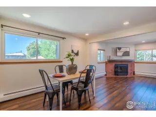 Photo #6: 972159 Listing