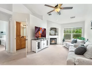 Photo #4: 972172 Listing