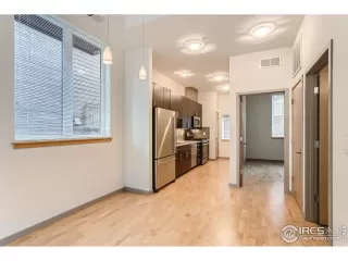 Photo #2: 972178 Listing