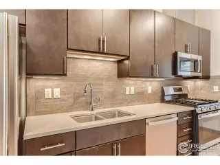 Photo #6: 972178 Listing