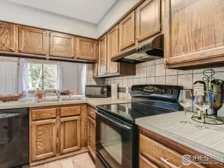 Photo #6: 972215 Listing