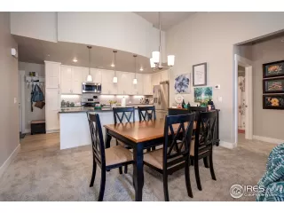 Photo #4: 972218 Listing