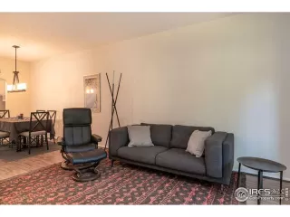 Photo #2: 972266 Listing