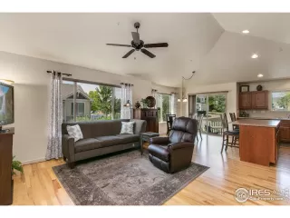 Photo #4: 972464 Listing