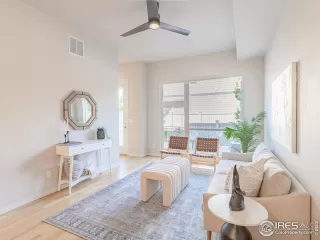 Photo #5: 972467 Listing 