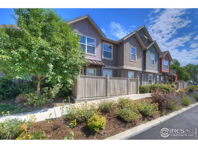 MLS: 972471 Condo For Sale