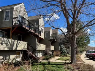 Photo #1: 9724926 Listing