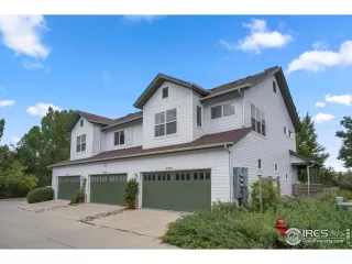 Photo #3: 972504 Listing