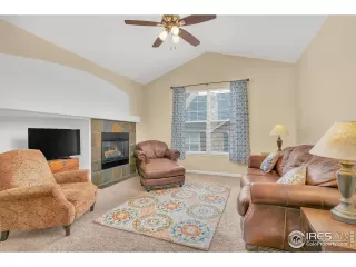 Photo #5: 972544 Listing