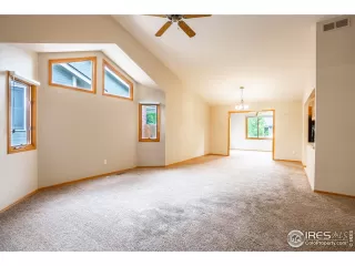 Photo #4: 972553 Listing 