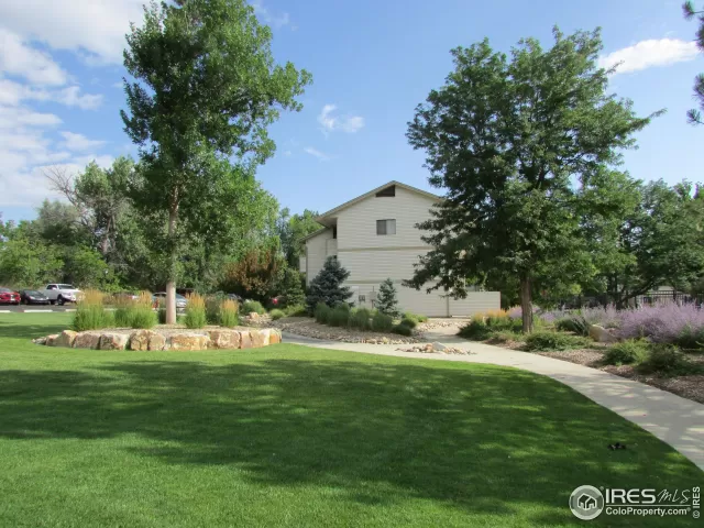 MLS: 972563 Condo For Sale