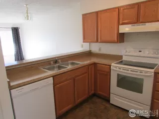 Photo #5: 972563 Listing 