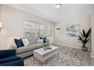 Photo #5: 972614 Listing