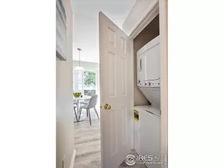 Photo #6: 972614 Listing