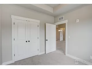 Photo #5: 972655 Listing