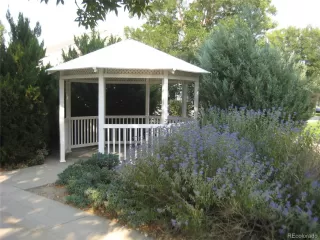 Photo #3: 9727159 Listing