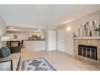 Photo #4: 972757 Listing 