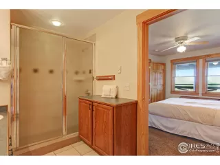 Photo #6: 972794 Listing