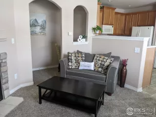 Photo #5: 972830 Listing