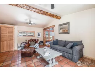 Photo #6: 972905 Listing