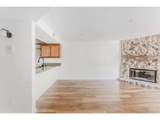 Photo #3: 9729651 Listing