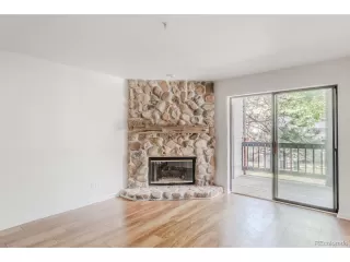 Photo #5: 9729651 Listing