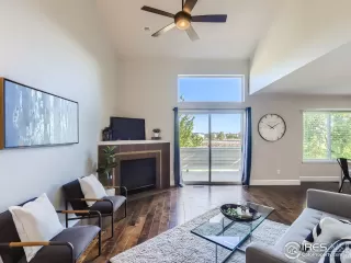 Photo #4: 972976 Listing