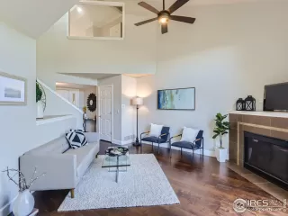 Photo #6: 972976 Listing