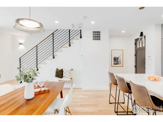 MLS: 972993 Condo For Sale