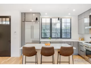 Photo #4: 972993 Listing