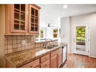 Photo #4: 973064 Listing