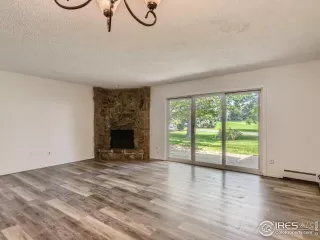 Photo #5: 973080 Listing