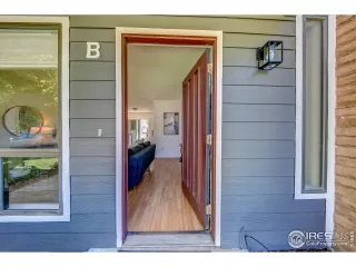 Photo #2: 973145 Listing