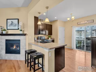 Photo #5: 973146 Listing