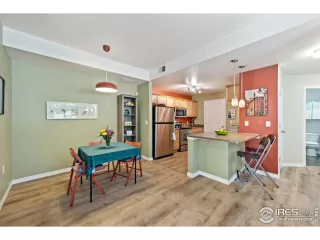 Photo #5: 973155 Listing