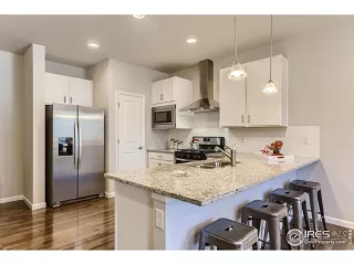 Photo #3: 973160 Listing