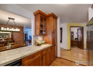 Photo #5: 973178 Listing 