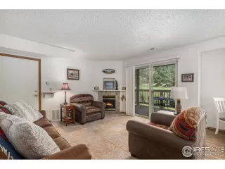 Photo #5: 973193 Listing