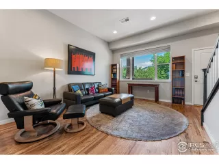 Photo #4: 973207 Listing 