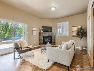 Photo #6: 973226 Listing