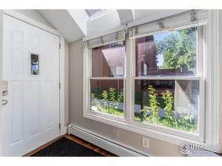 Photo #4: 973249 Listing