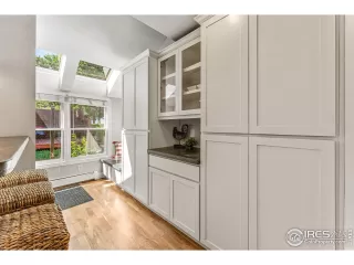 Photo #6: 973249 Listing