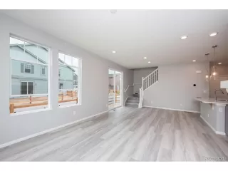 Photo #6: 9732962 Listing