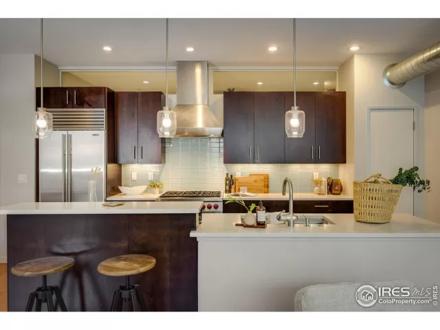 MLS: 973334 Condo For Sale