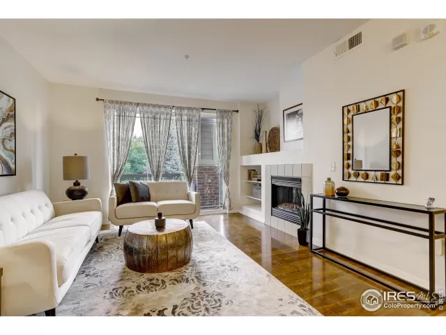 MLS: 973355 Condo For Sale