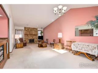 Photo #6: 973367 Listing