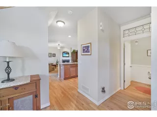 Photo #5: 973380 Listing 