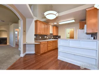 Photo #6: 973390 Listing